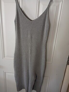 Abercrombie & Fitch Ribbed Knit Sleeveless V-Neck Dress - Light Gray